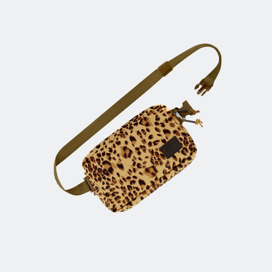 Qilo Prison Wallet Bag in Cheetah